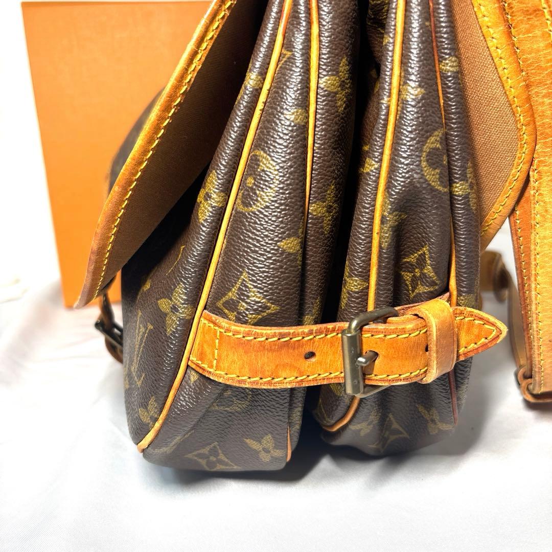 ルイヴィトン モノグラム ソミュール30 M42256 AR0993