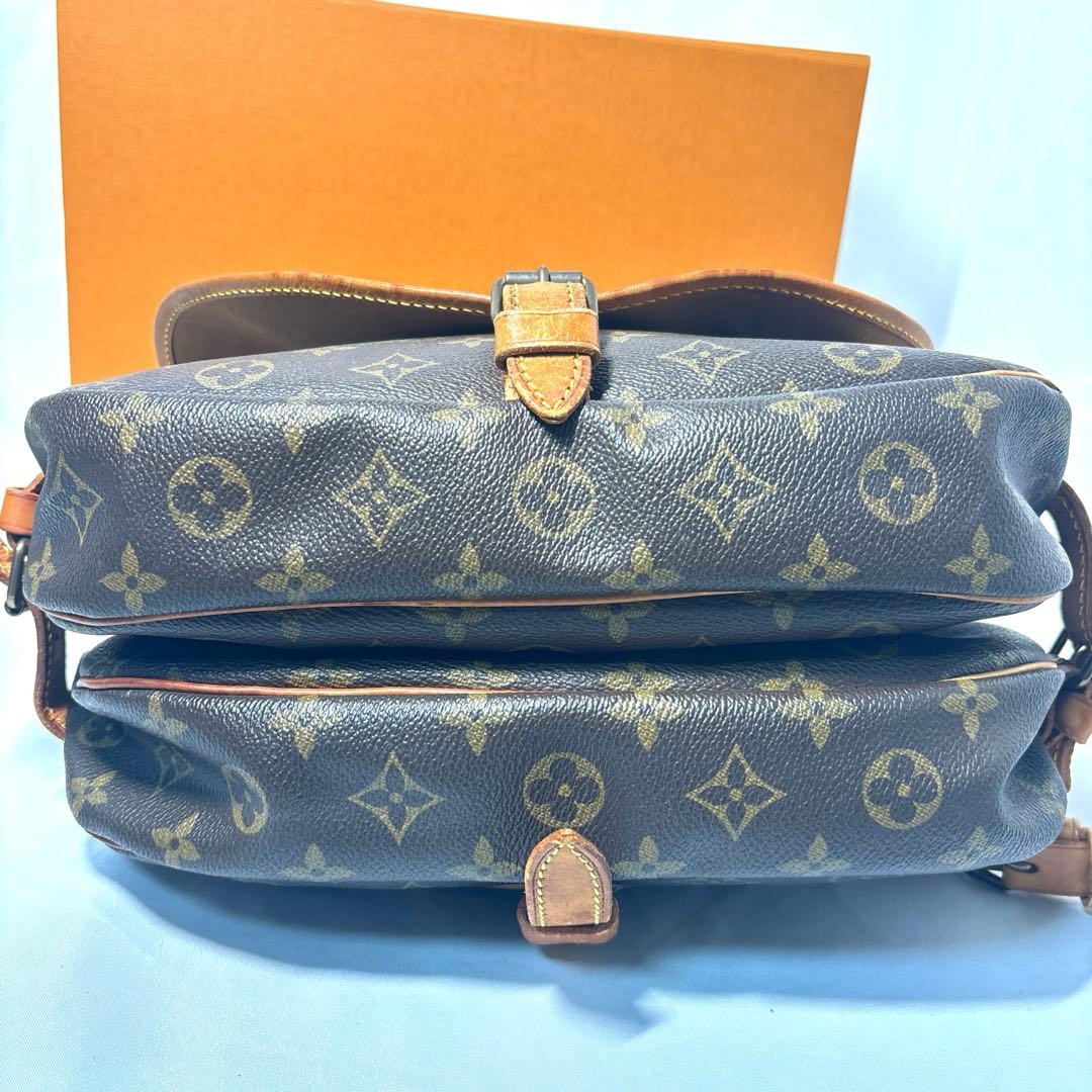 ルイヴィトン モノグラム ソミュール30 M42256 AR0993