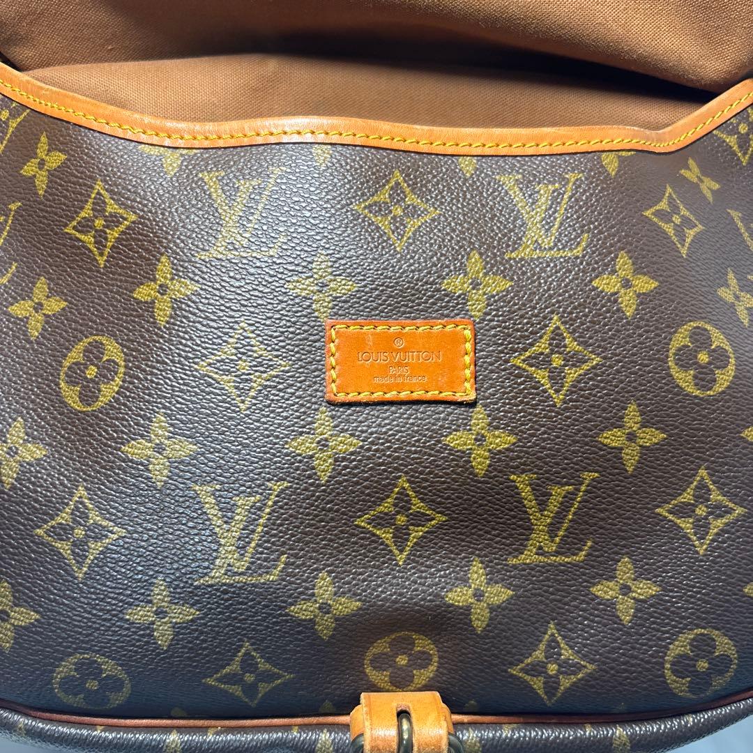 ルイヴィトン モノグラム ソミュール30 M42256 AR0993