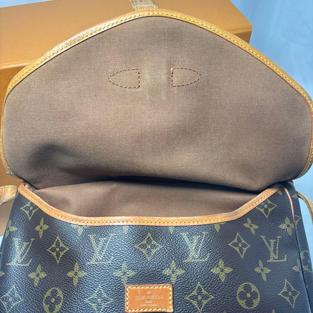 ルイヴィトン モノグラム ソミュール30 M42256 AR0993