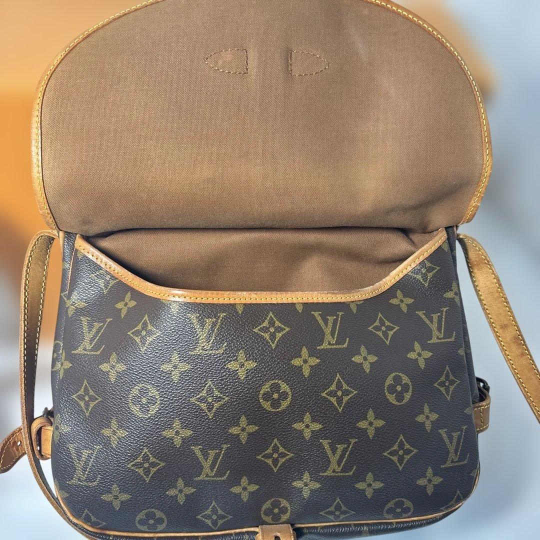 ルイヴィトン モノグラム ソミュール30 M42256 AR0993