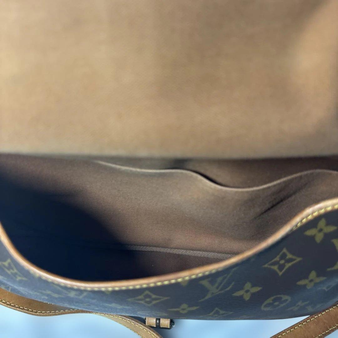 ルイヴィトン モノグラム ソミュール30 M42256 AR0993