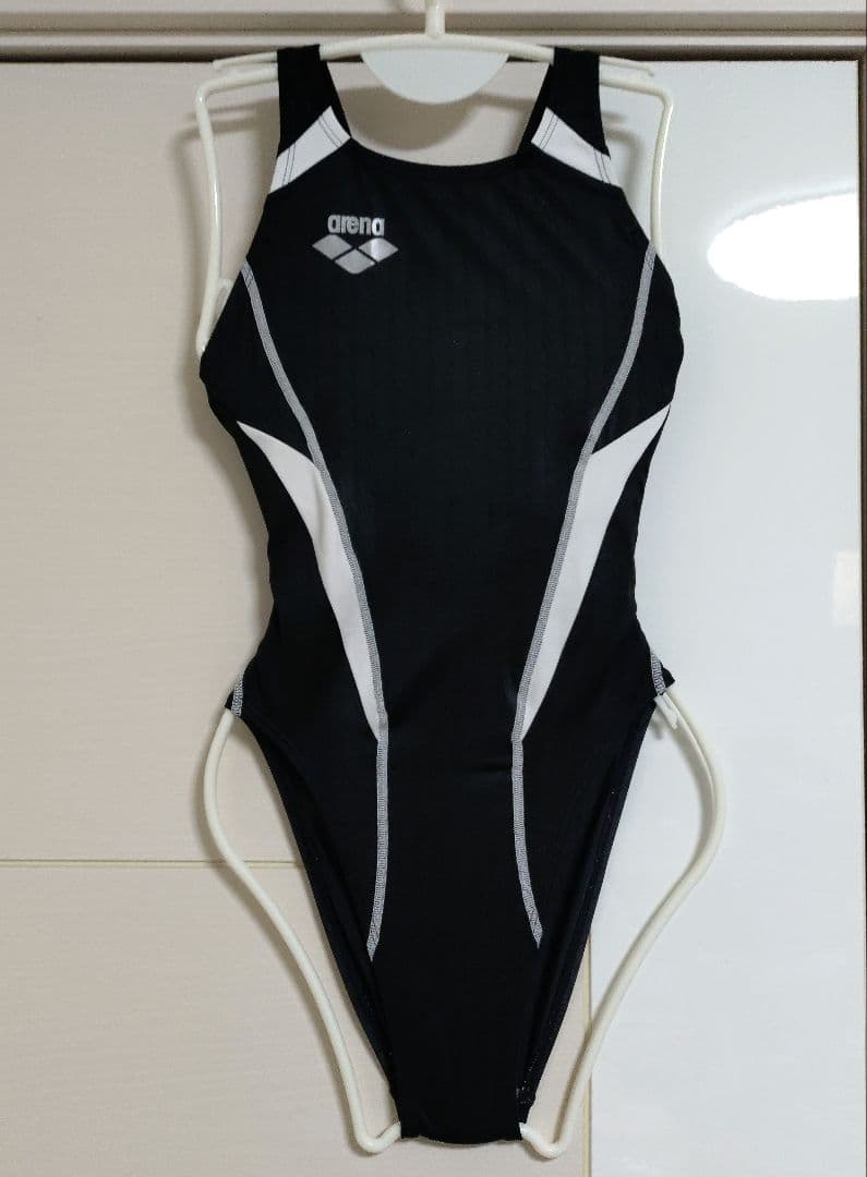 〚美品〛arena　競泳水着　黒　　　エックスパイソン　Lサイズ