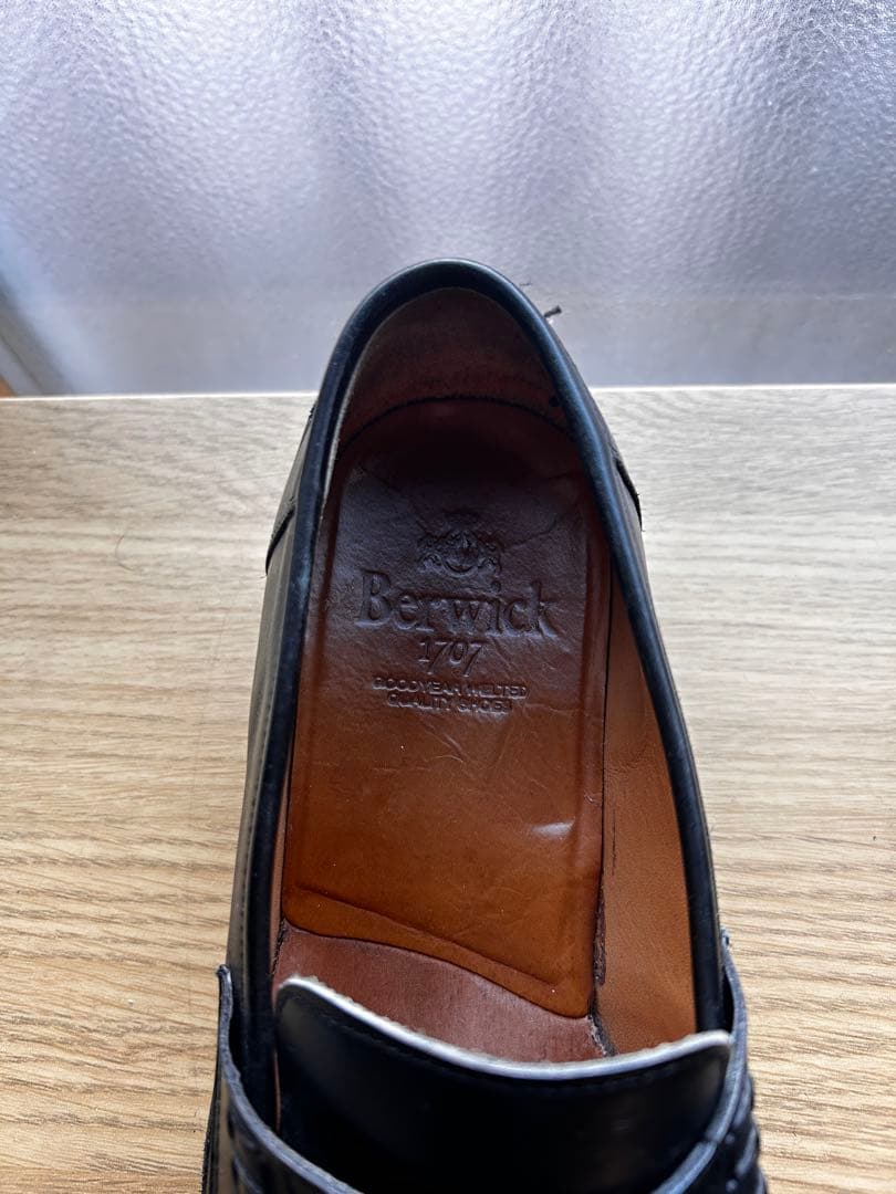 Berwick ローファー