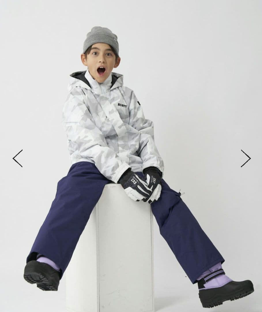 RUSTY 子ども用スノーボードウェアセット