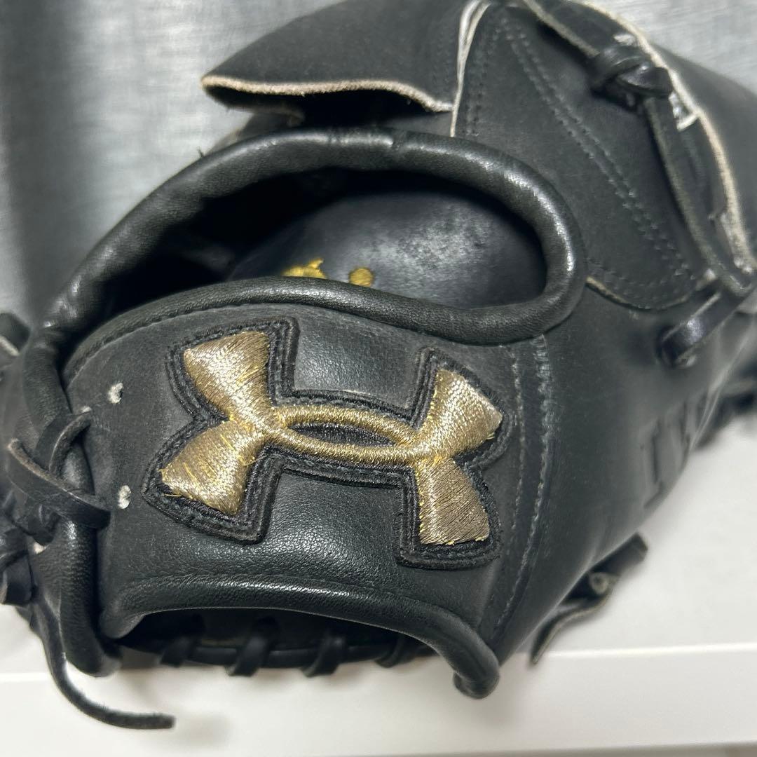 Under Armour 黒 野球用グローブ軟式用