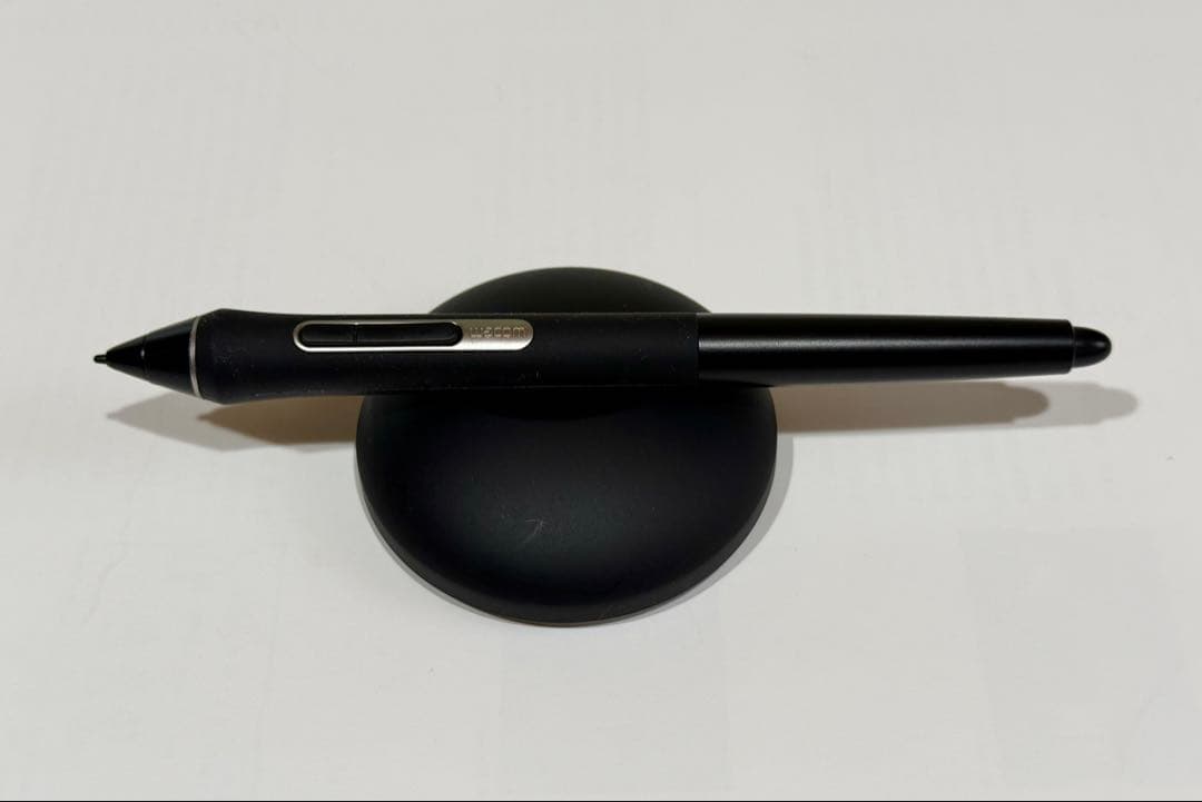 【お買い得】Wacom Intuos Pro PTH-660 ペンタブレット