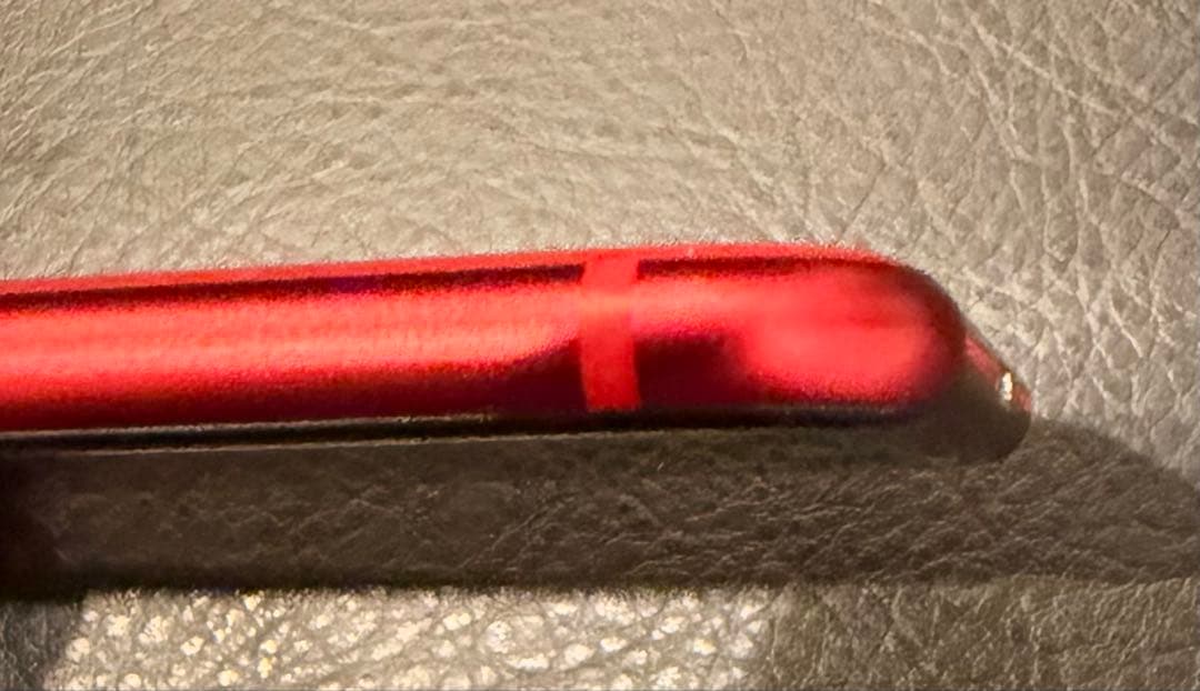 美品！Apple iPhone SE (第2世代) 64GB レッド