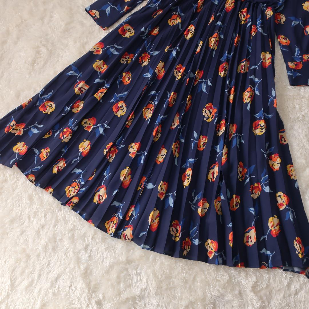 【タグ付き】アンタイトル プリーツワンピース ロング丈 長袖 花柄 ネイビー 2