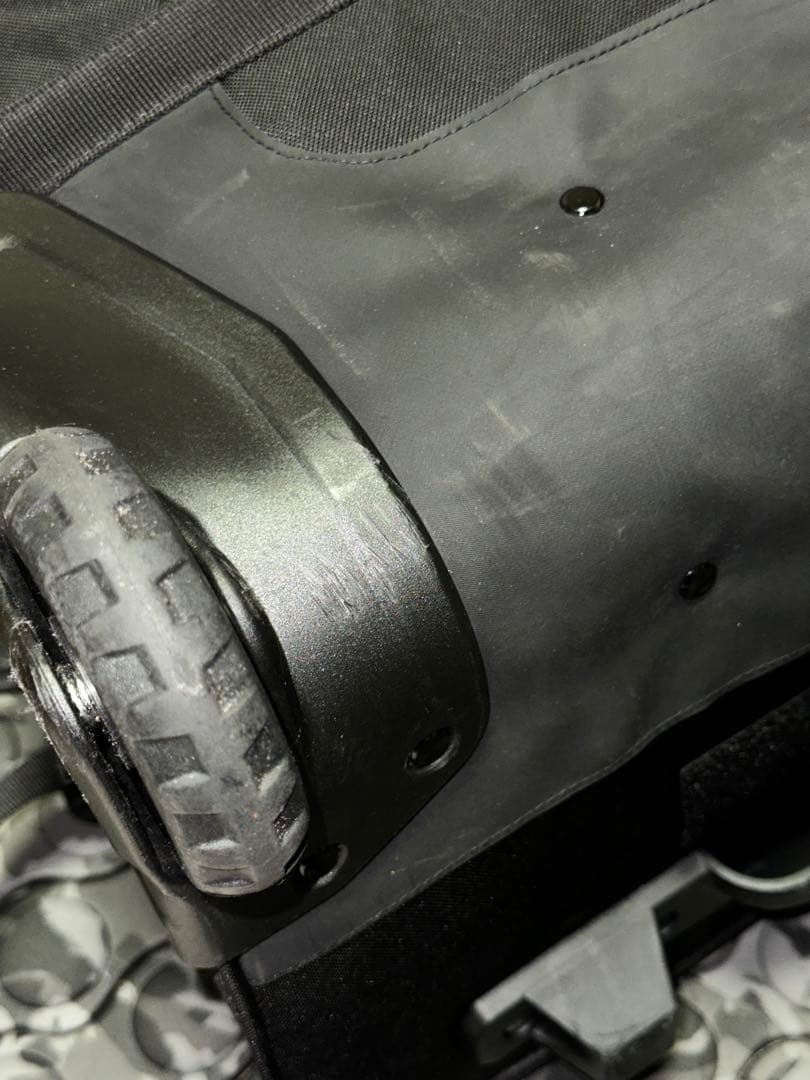 karrimor airport pro 40 ブラックバックパック