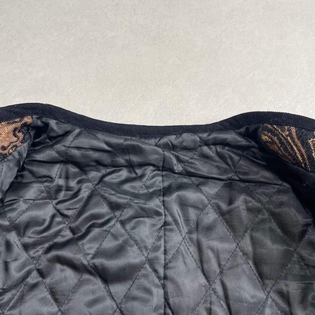 美品　antiqua　ノーカラージャケット　キルティング　ブラック　ペイズリー