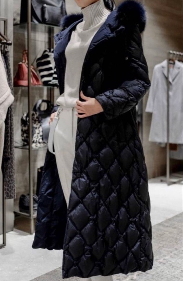 美品　マックスマーラ The Cube フーデッドダウンコート