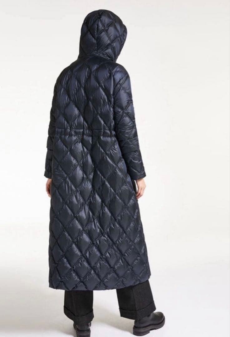 美品　マックスマーラ The Cube フーデッドダウンコート