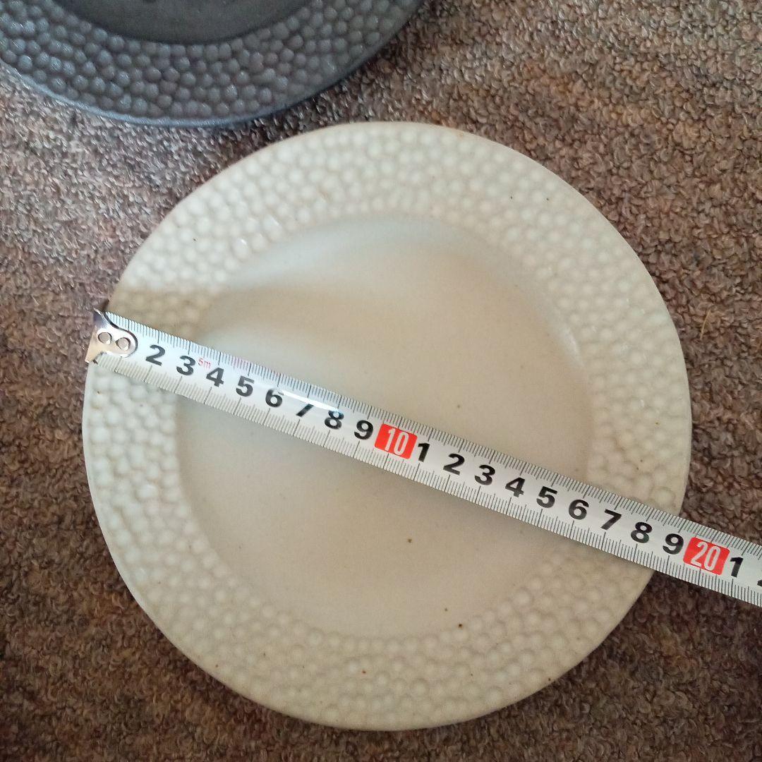 加藤あゐ　平皿　丸皿　黒結晶水玉皿　白　2枚セット