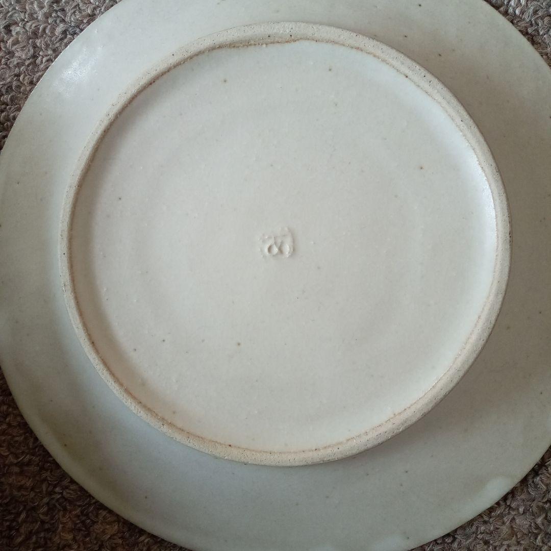 加藤あゐ　平皿　丸皿　黒結晶水玉皿　白　2枚セット