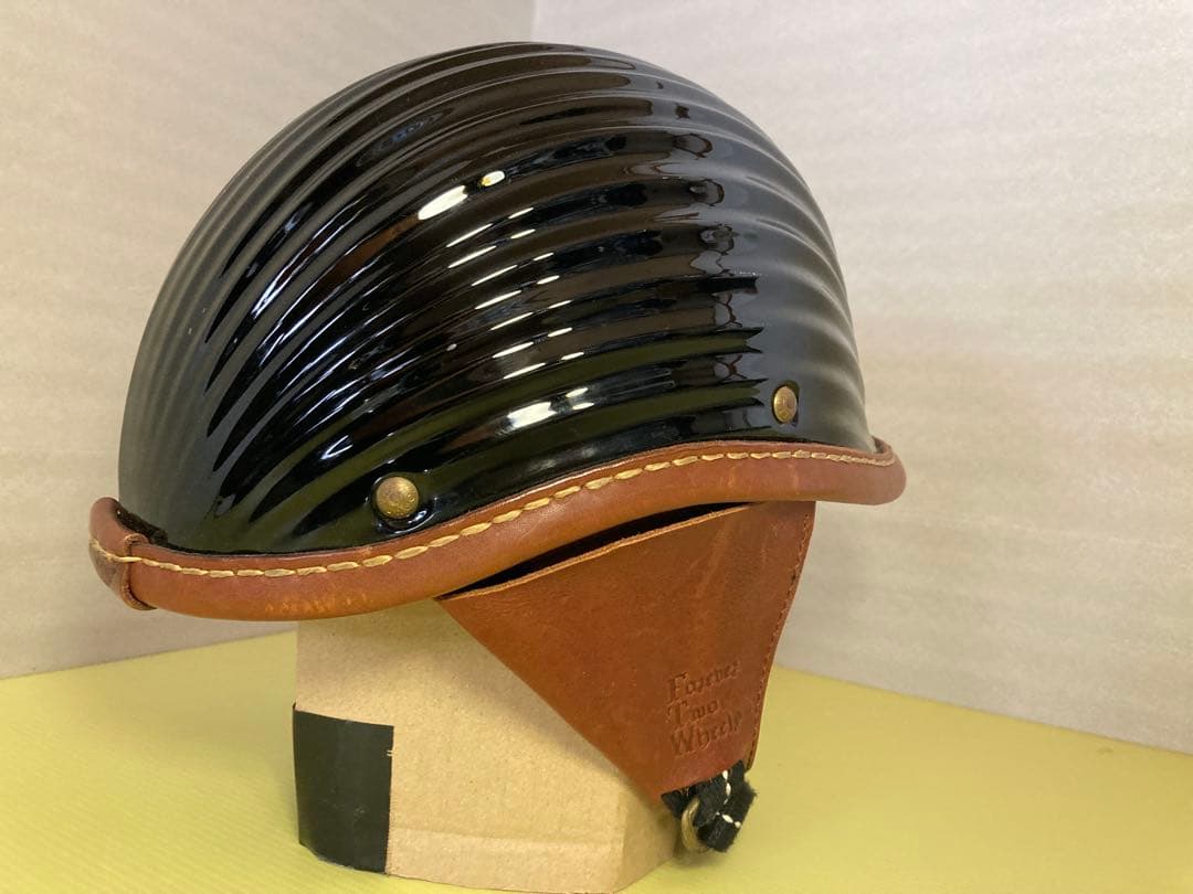 tt&co　旧型　レザートリム　ジョッキー　イヤーマフ 真鍮リベット　ハーレー