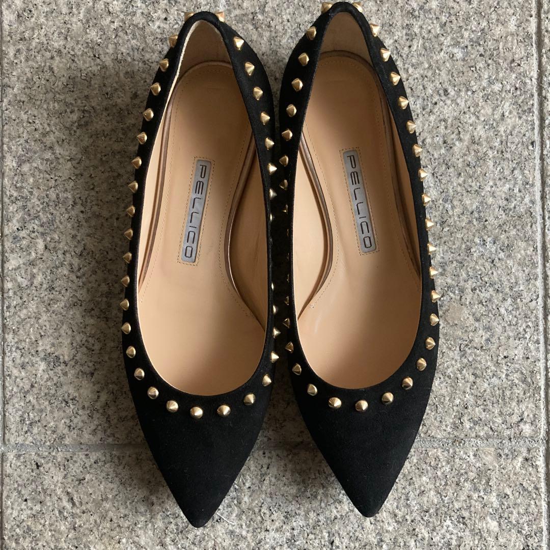 新品 スタッズ付きブラックフラットシューズ　ブラック　35 ヴァレンティノ