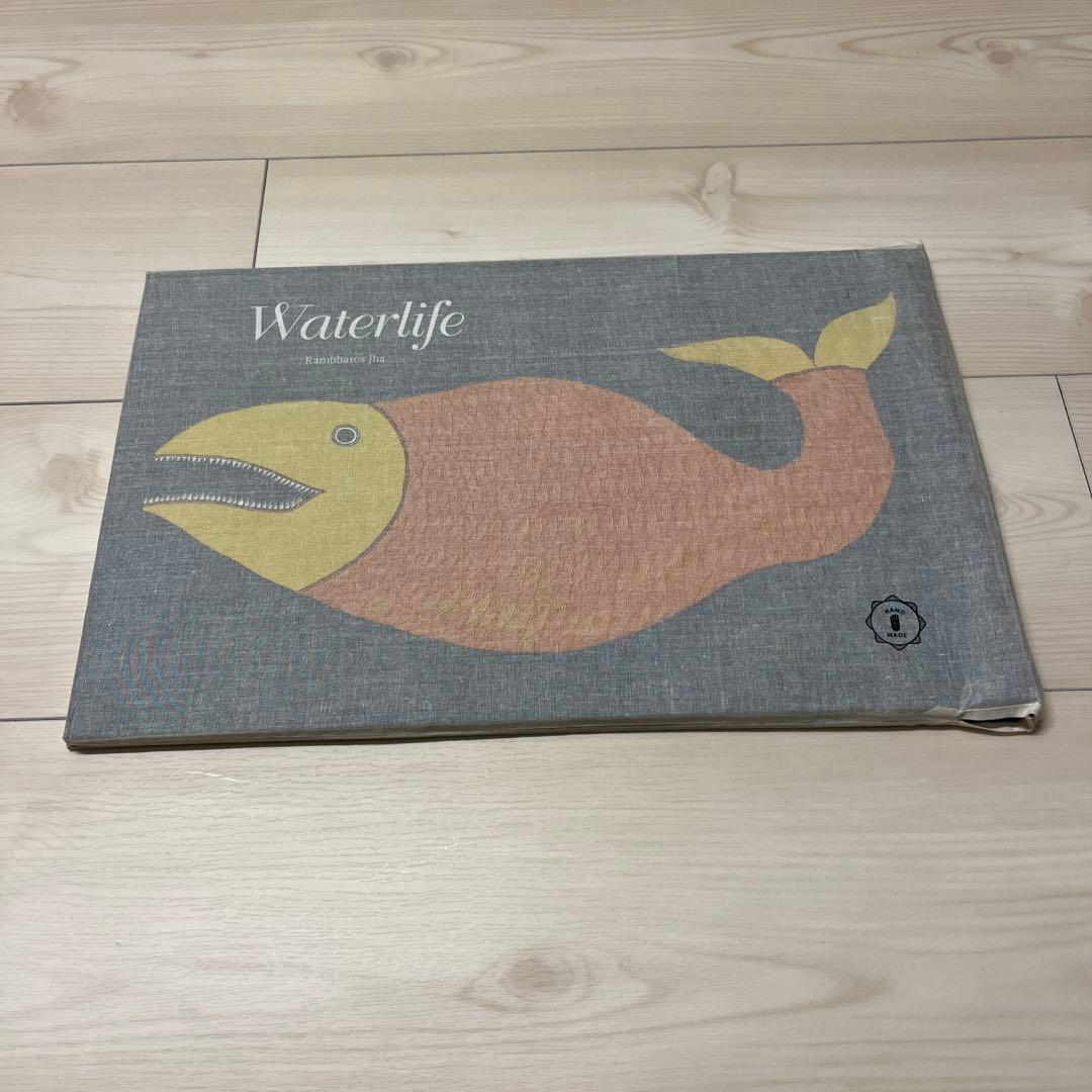 Tara books タラブックス　『水の生きもの』　\"Water life\"