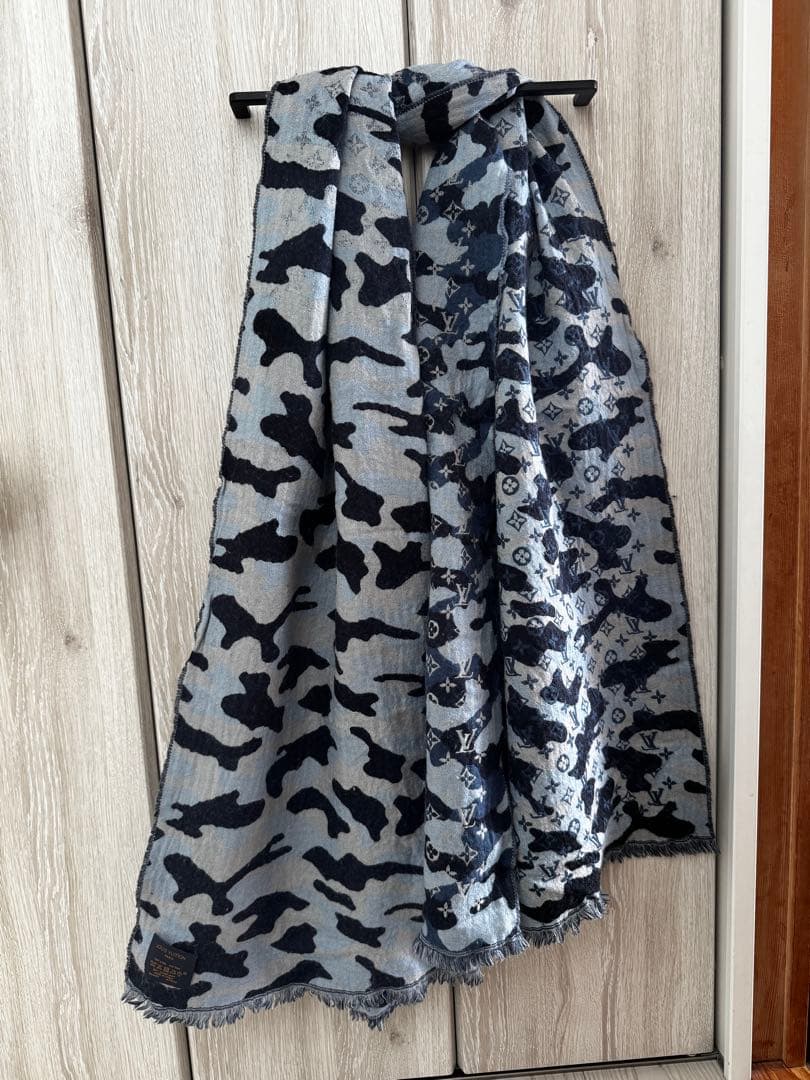 ルイヴィトンカモフラストールメンズレディース迷彩ロゴ