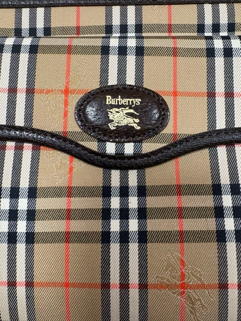 バーバリー　クラッチバッグ