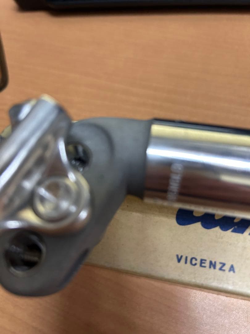 Campagnolo レコードシートポスト φ27.0の 2本締め 新品箱入り