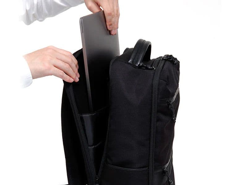 ほぼ新品 Evoon マルチビジネスリュック air 2.0