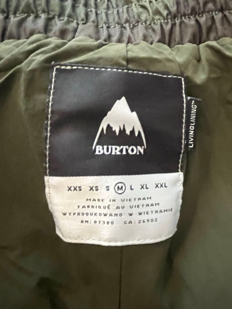 BURTON スノーボードウェア　ビブパンツ　迷彩柄風　レディース