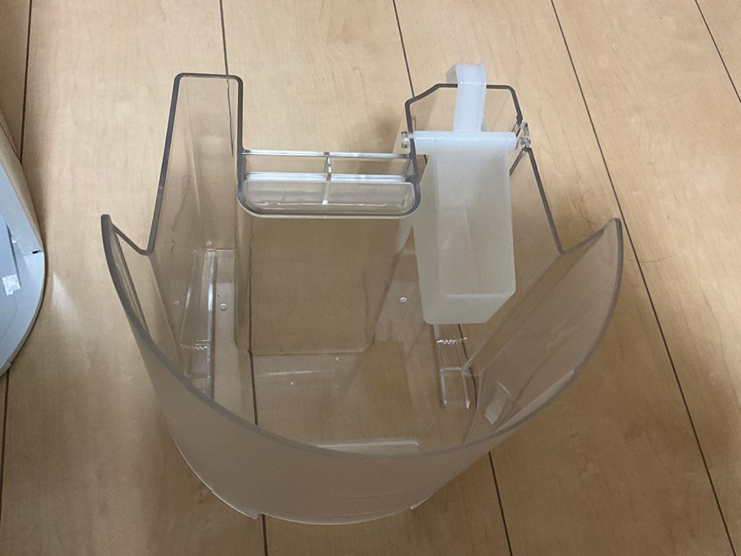 コロナ　除湿機　CD-P63A-W 2020年製