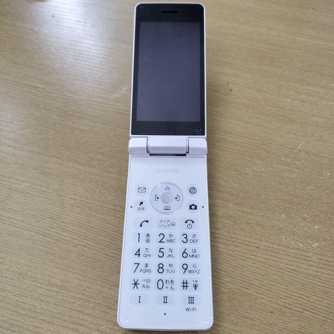 AQUOSケータイ4 A206SH ホワイト 本体