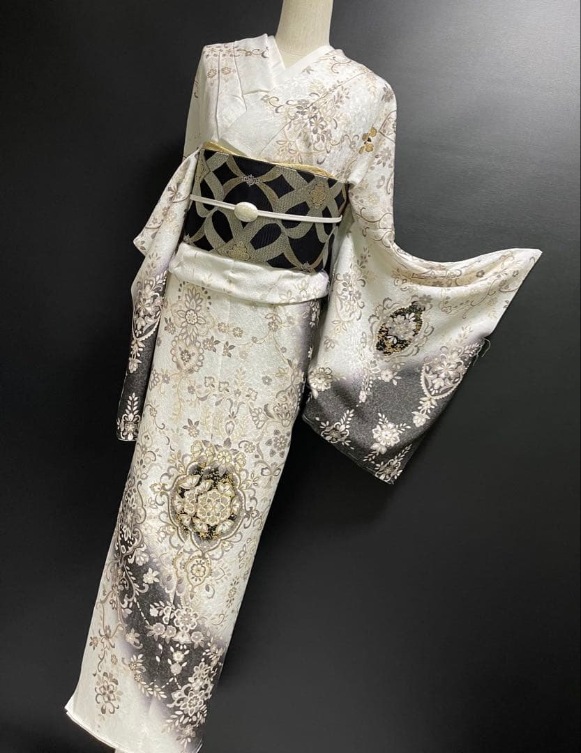 特選金彩訪問着【エキゾチック更紗唐花◆白×墨黒】銀通し煌めく紋意匠地