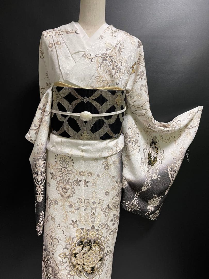 特選金彩訪問着【エキゾチック更紗唐花◆白×墨黒】銀通し煌めく紋意匠地