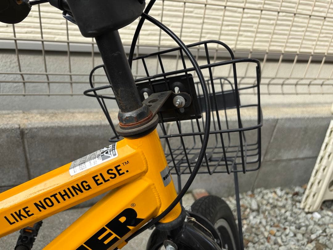 送料込み　HUMMER 子供用自転車 ジュニアサイズ 前バスケット付き16インチ