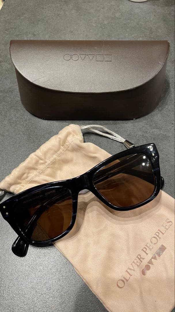 OLIVER PEOPLES サングラス ブラウンレンズ