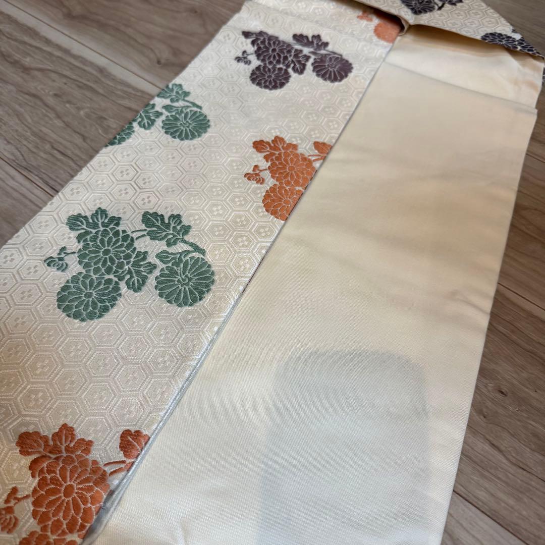 三越　超美品　人間国宝　喜多川平郎　有職唐織　名古屋帯　着物　376 白　紫