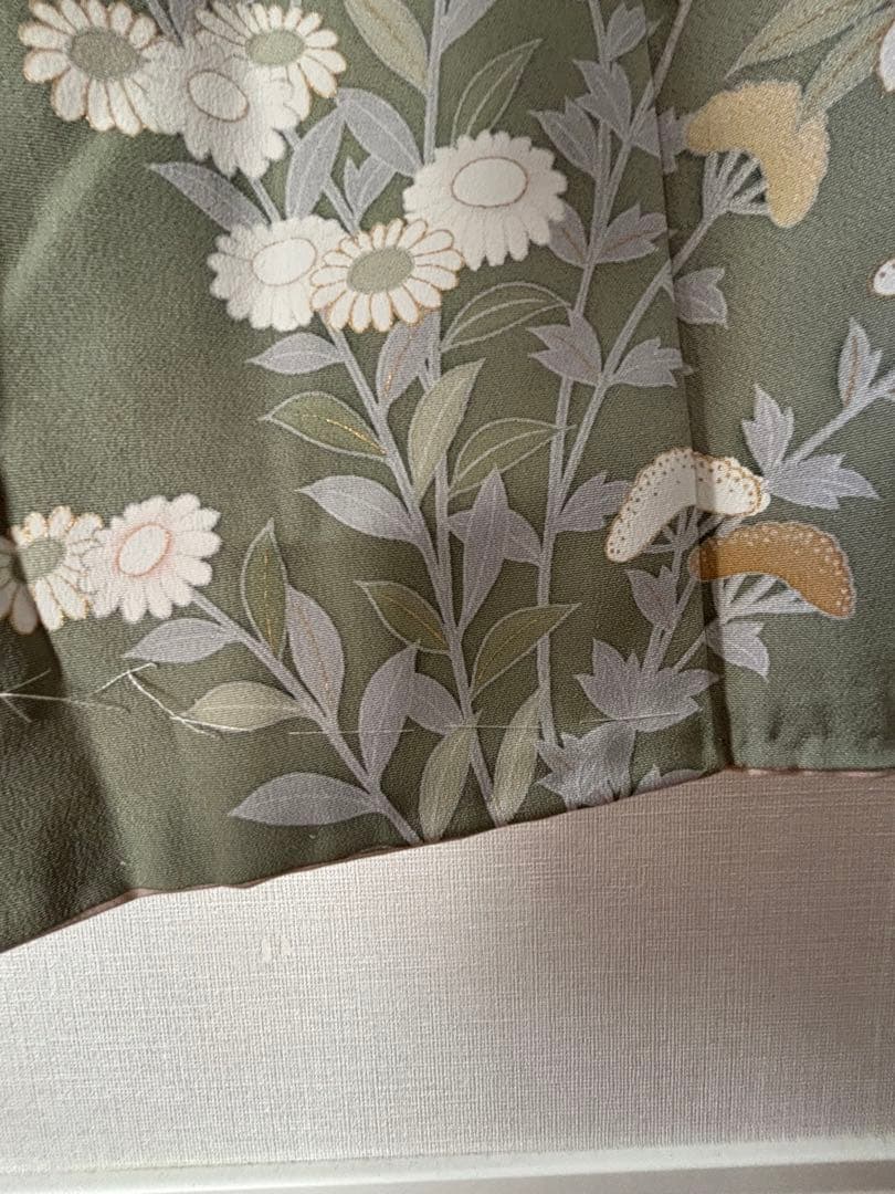 美品　訪問着　ベージュ　草花　卒業式　入学式　七五三　お宮参り　金糸