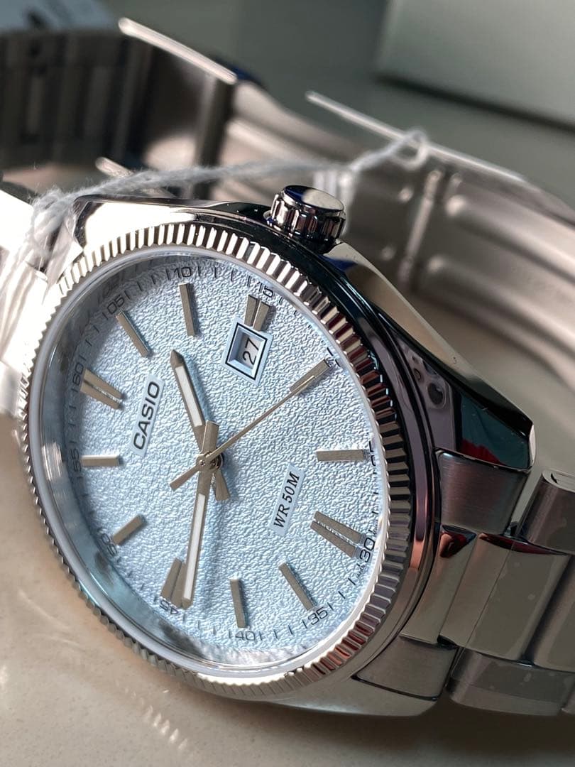 CASIO アイスブルー　メンズ