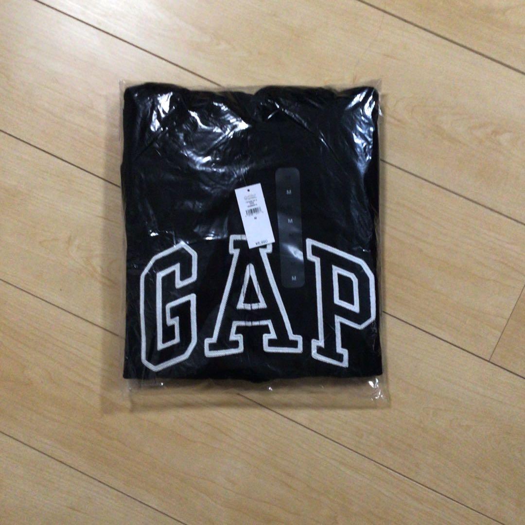 GAP パーカー　サイズM ジップパーカー　新品未使用未開封