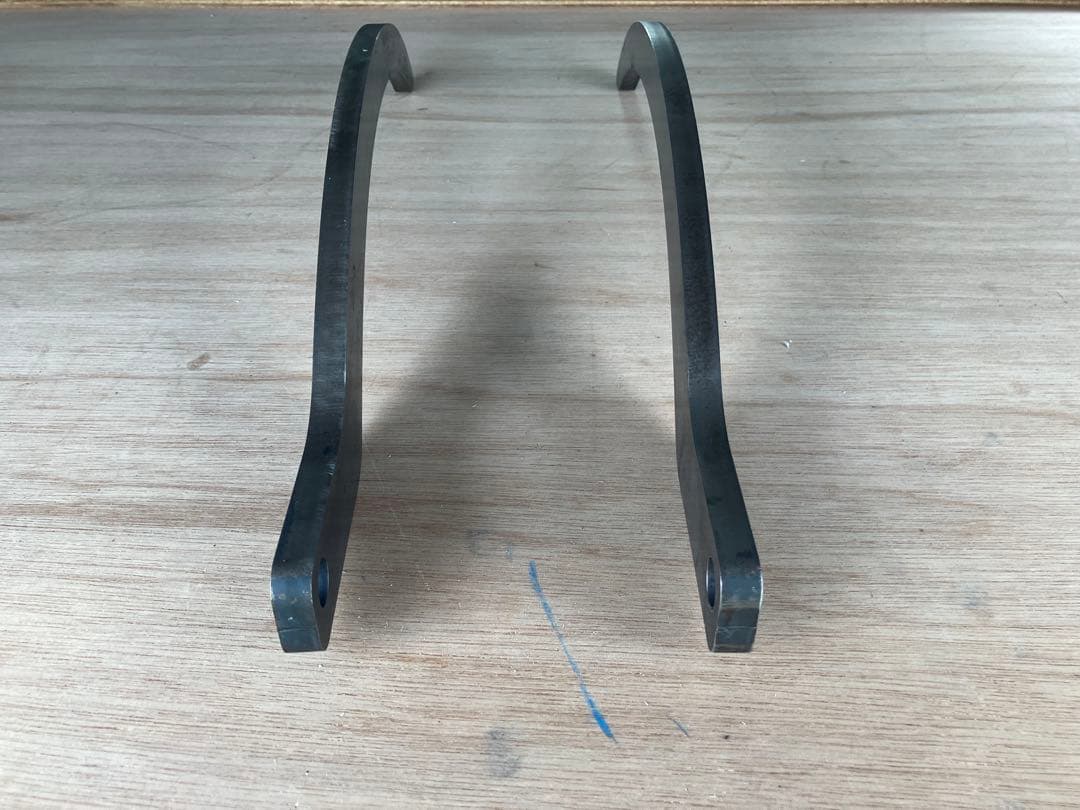 ショベル 4速フレーム用カスタムフェンダーストラット