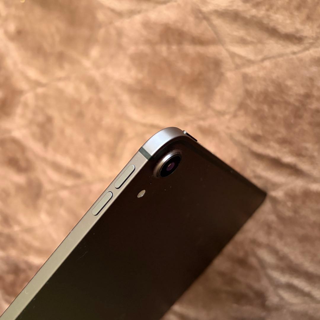 iPad Pro WiFi+Cellular 第一世代 11インチ