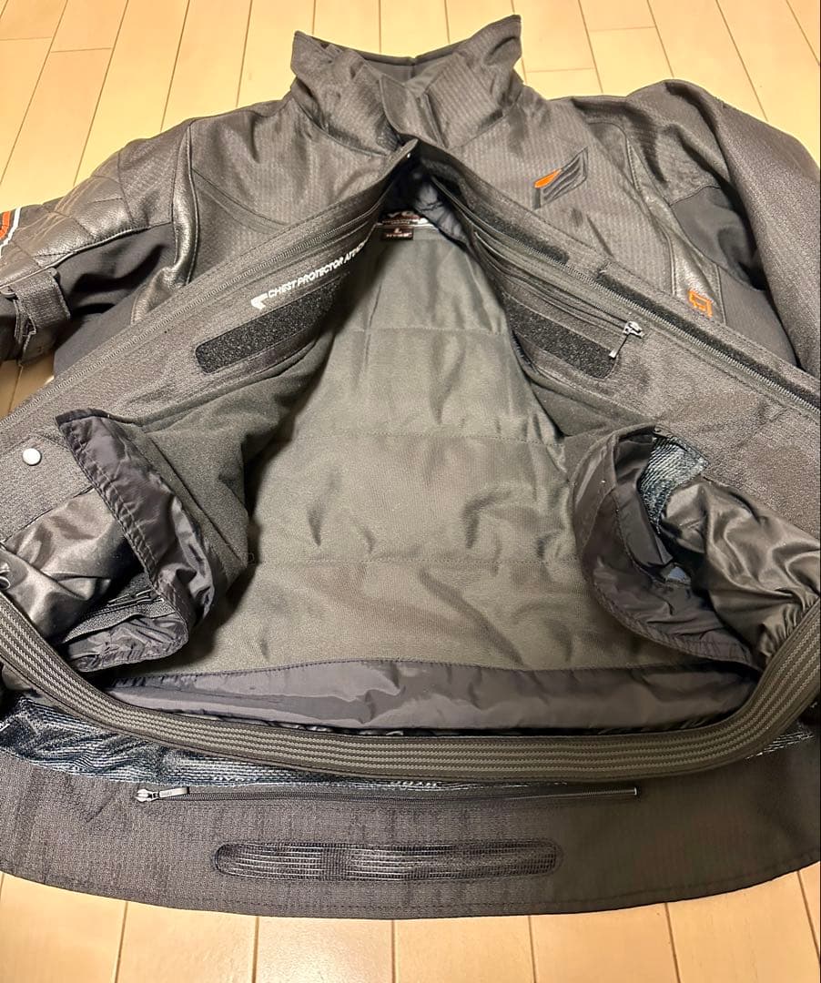 HYOD 冬用フード付きジャケット ブラック(24AW)