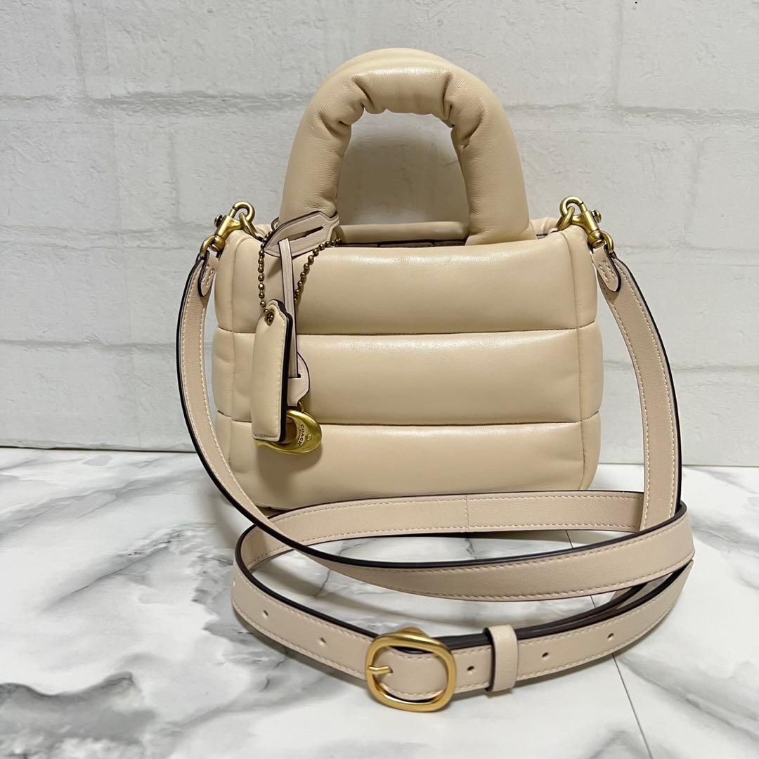 【極美品】コーチ　ミニピロートートバッグ　2way ショルダーバッグ　アイボリー