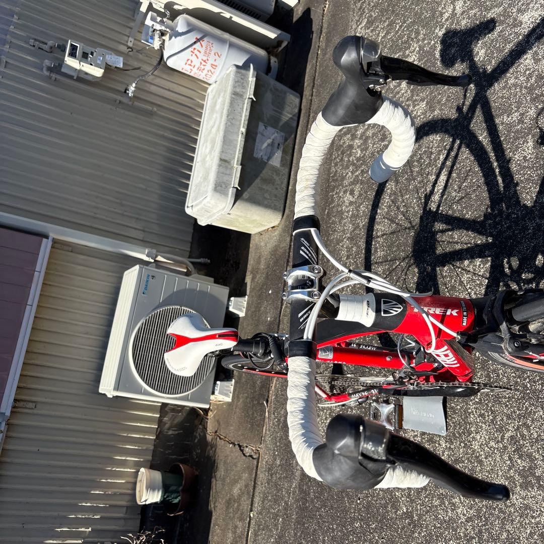 Trek レッド ロードバイク 700C
