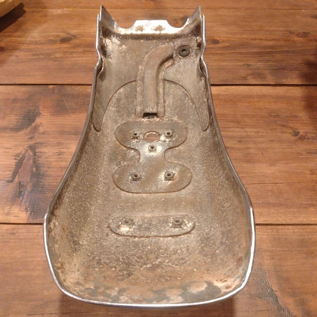 ドリームCB250T （1983）　リアフェンダー