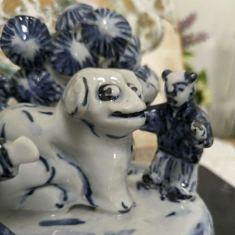 京焼清水焼　5代清風与平作　　　　　　　遊び唐子の置き物　(手作り )