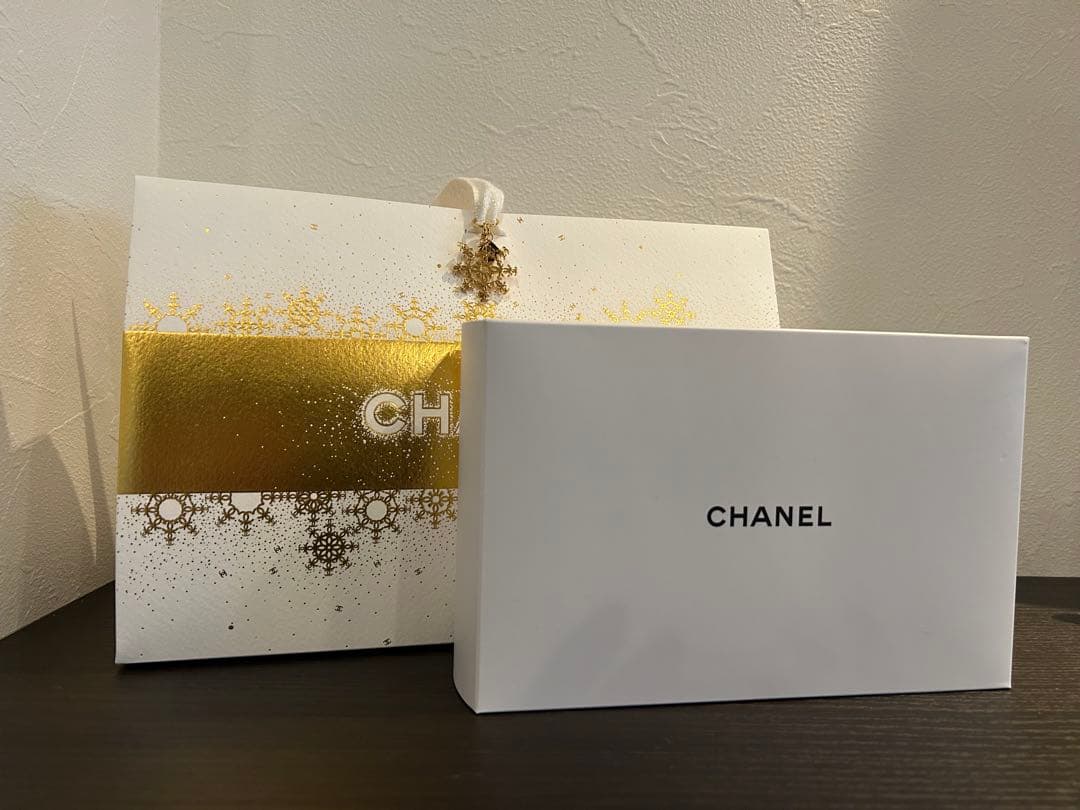 CHANEL ポーチ&ハンドクリーム