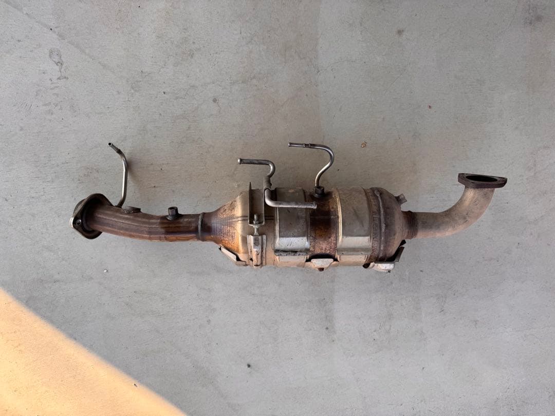 1KD 触媒　マフラー　フロントパイプ