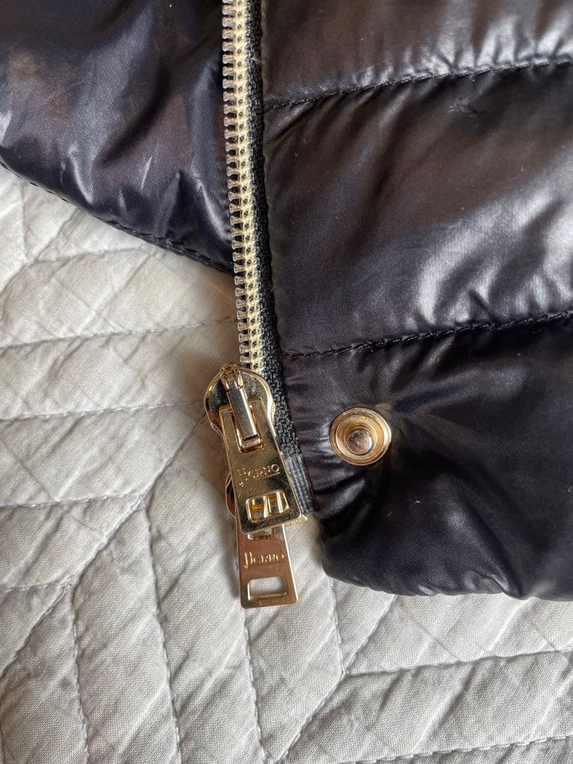 k♡極美品♡ HERNO ヘルノ ダウンベスト ゴールドジップ　ブラック