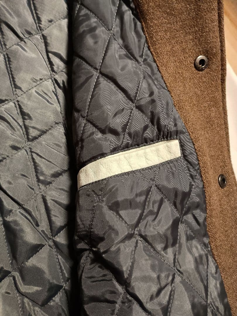 Columbia スタジャン ブラウン/ホワイト XL