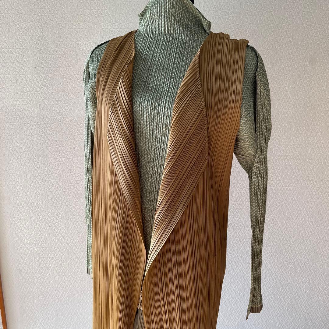 プリーツプリーズ　3 デザイントップス