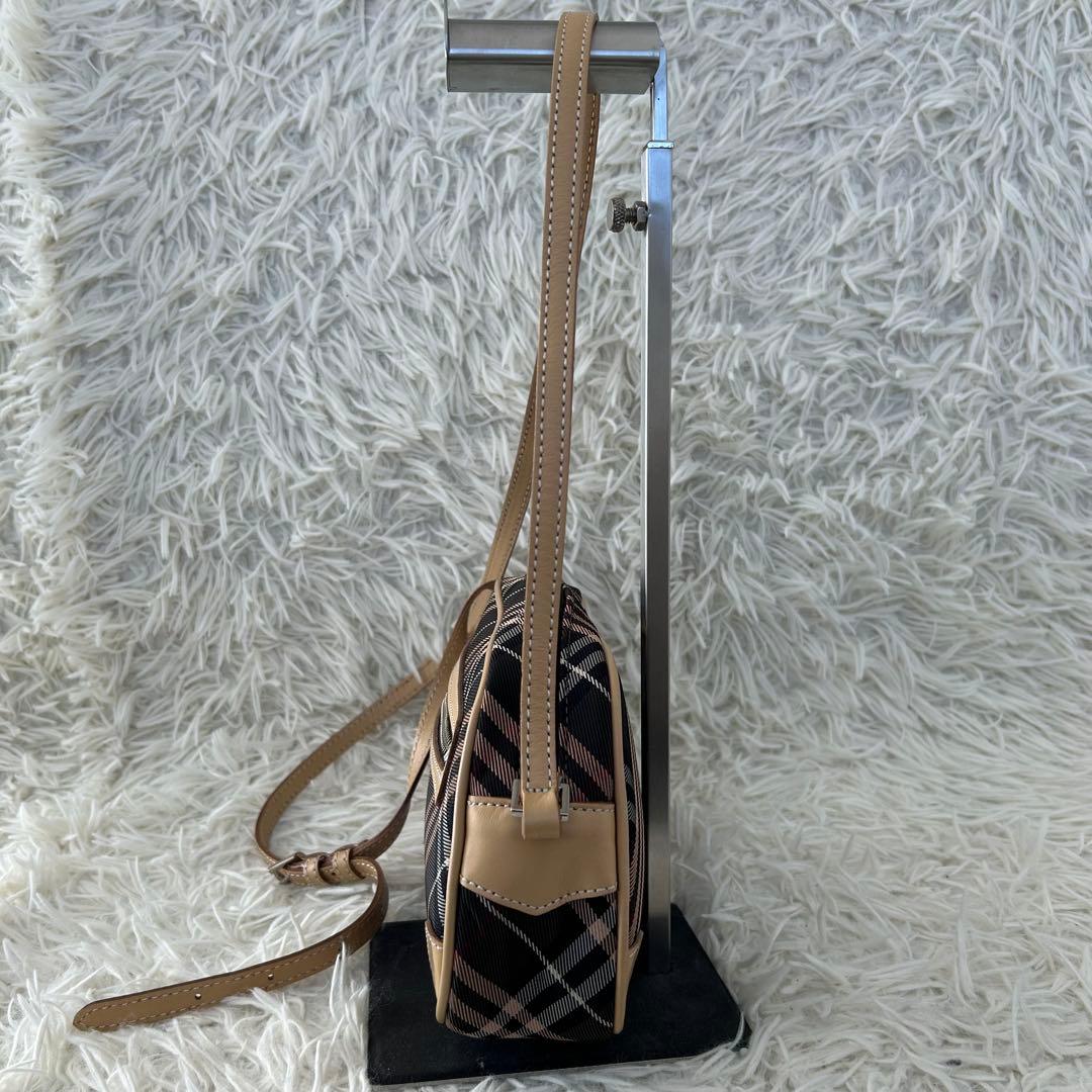 ✨美品✨ バーバリーブルーレーベル ショルダーバッグ カメラバッグ チェック